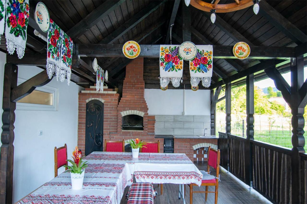 Perla Blanca Hotell Moisei Exteriör bild